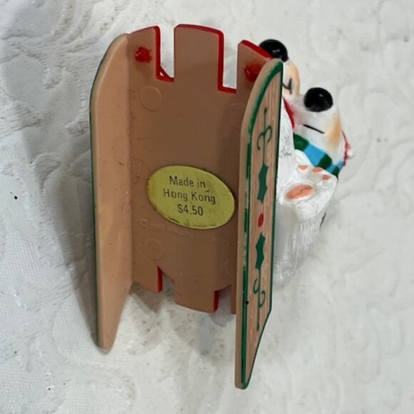 VTG Hallmark Christmas Merry Miniatures Polar Bears on Sled Figure 1985 2" - Picture 6 of 8